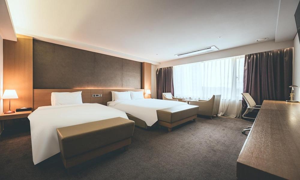 Wonju City Hotel Hyeoksin Exterior foto